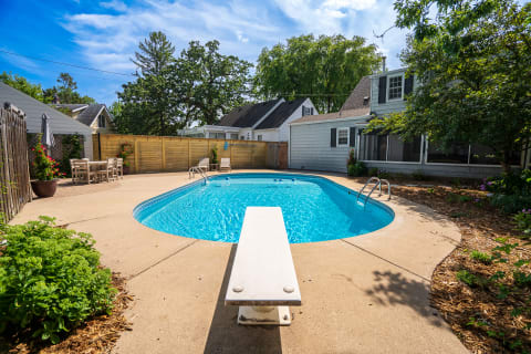 Enjoy the beautiful private back yard and pool!
